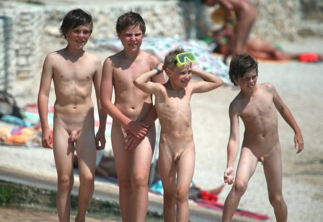 Fkk outdoor profiles - young nudists photo [set 1]